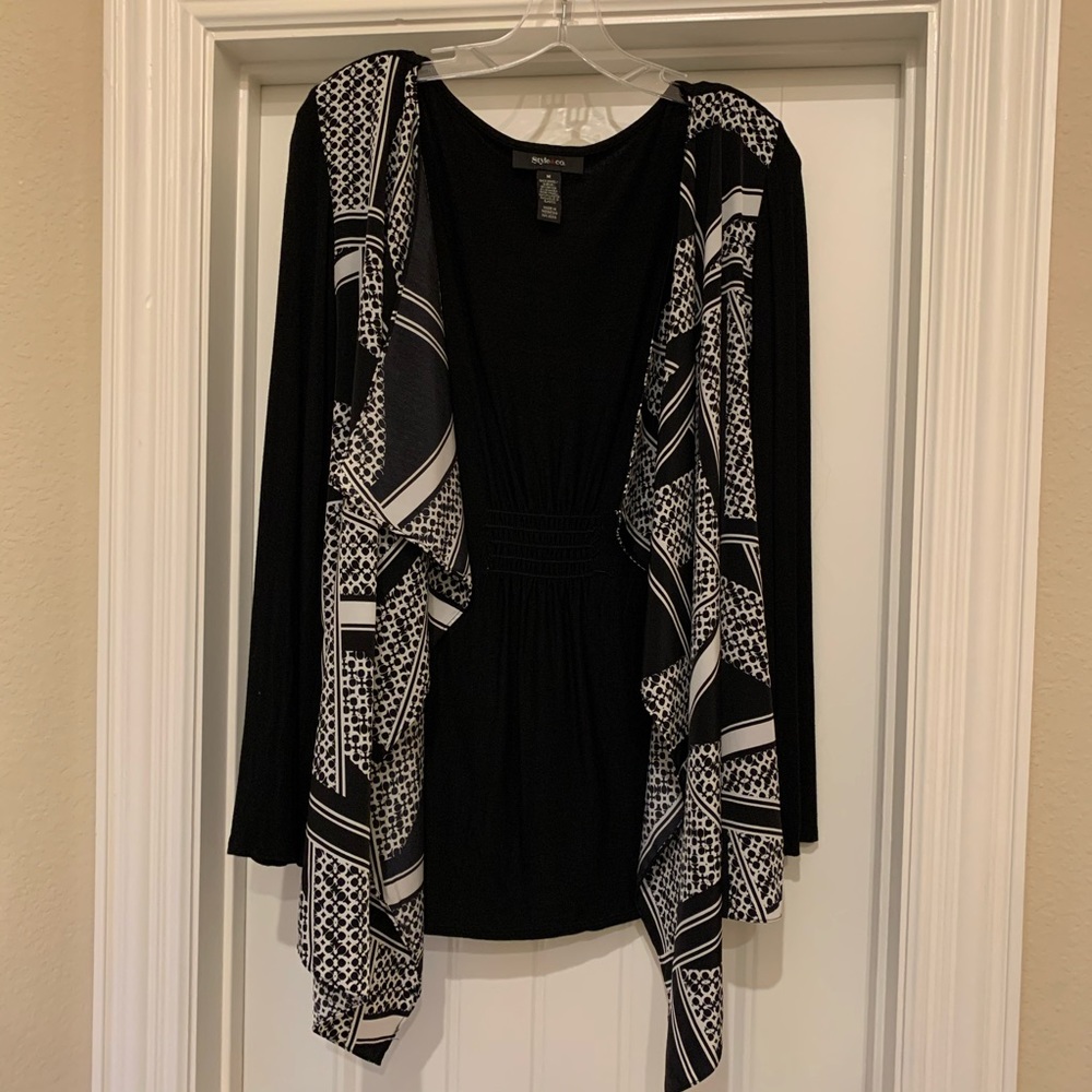 Black and white geometric pattern cardigan